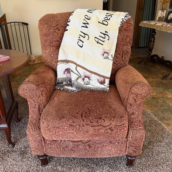 My Sister And Me Tapestry Throw Woven Blanket Floral and Sentimental Quote NEW - Picture 4 of 7